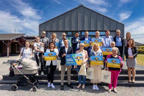 Wspólne zdjęcie Społeczniczek i Społeczników 