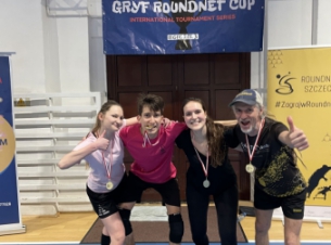 Na zdjęciu widać zwycięską drużyne turnieju.