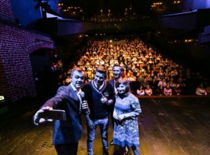 Fake newsy i mowa nienawiści wrogami Unii Europejskiej